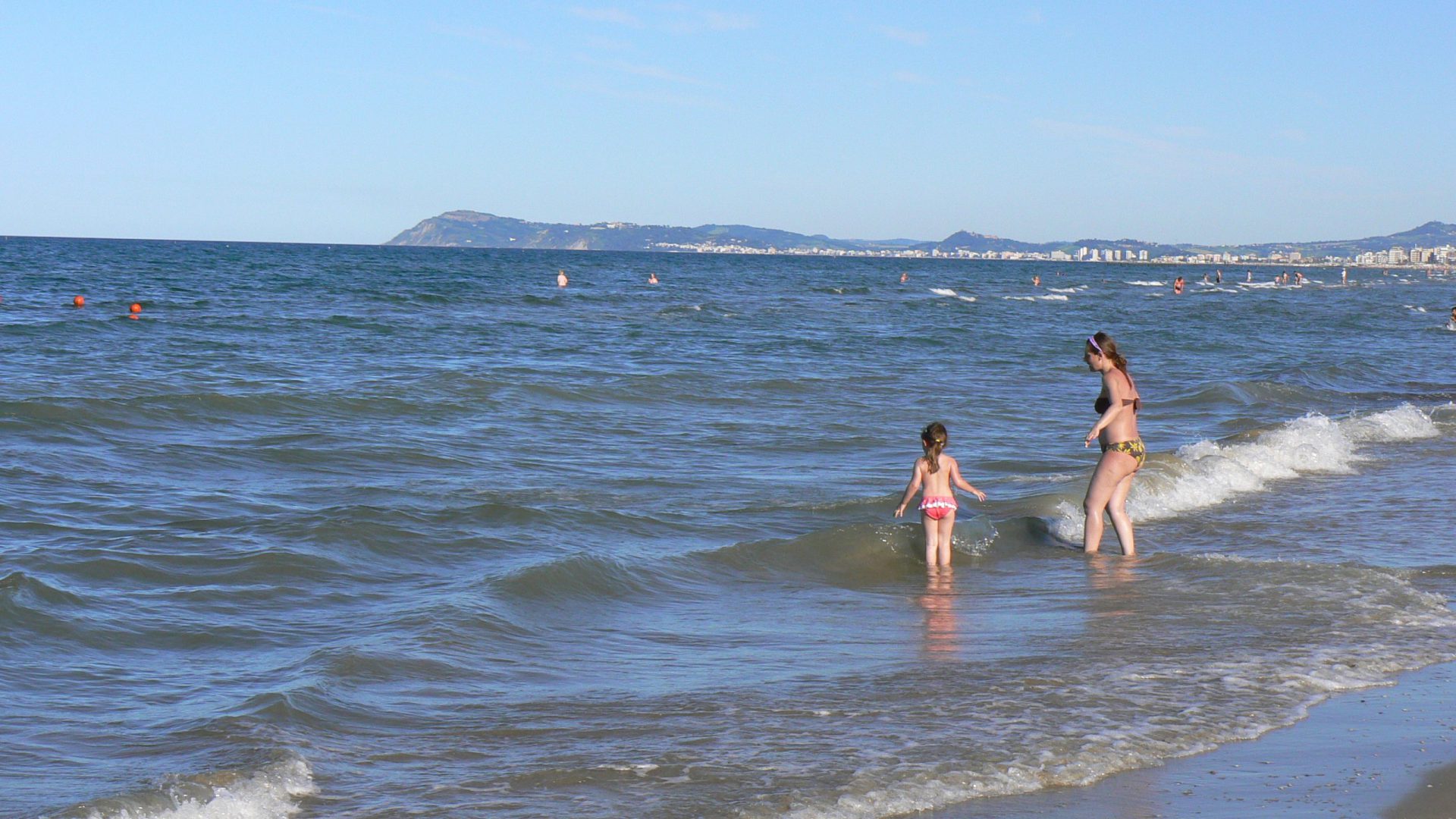 Rimini-Familien am Meer