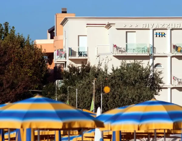 Hotel Rivazzurra Rimini di fronte al mare