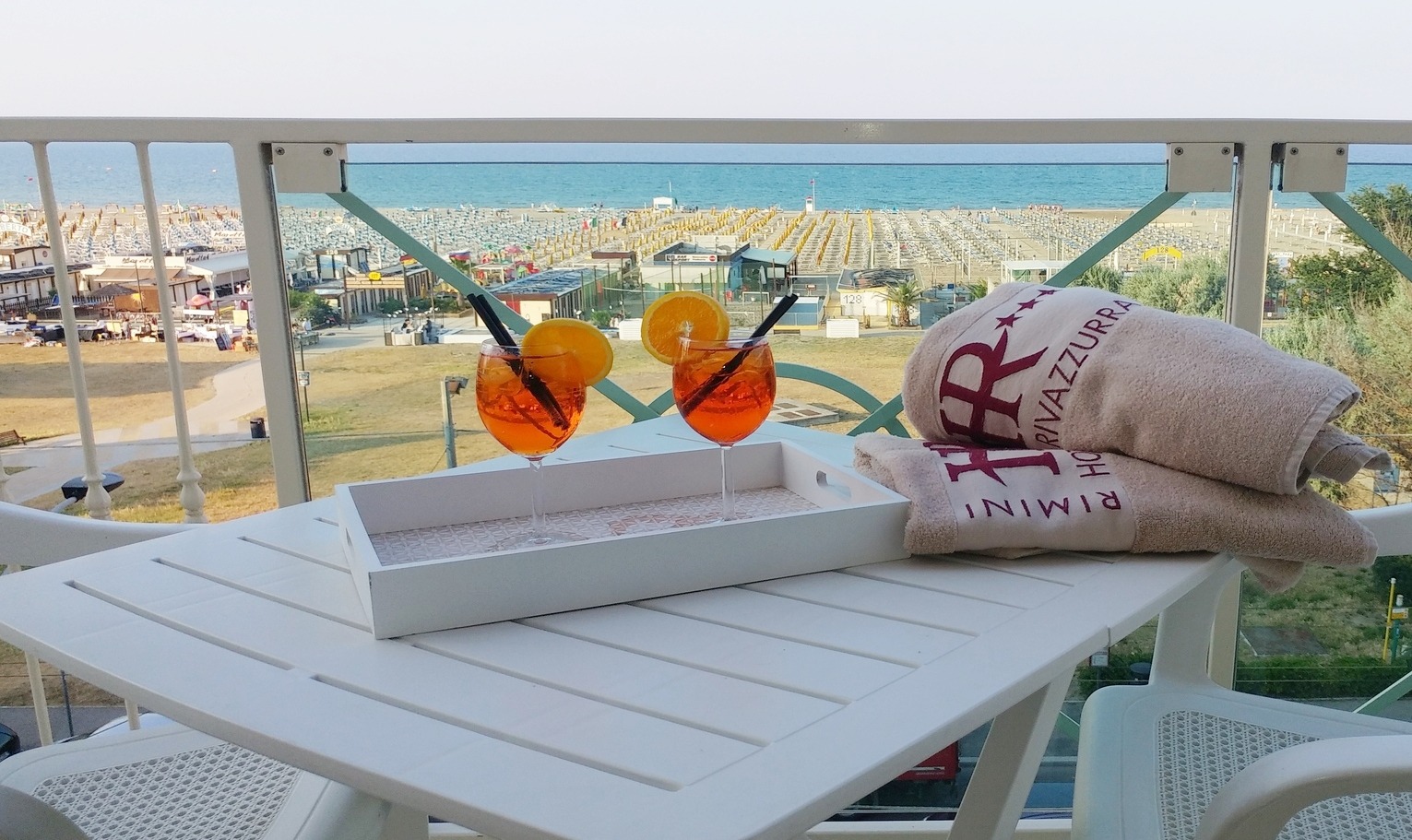 Camera balcone fronte mare Rimini